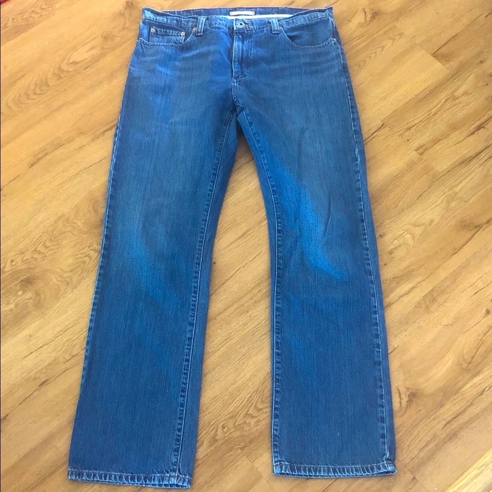 L.L. Bean Men's Straight Blue Jeans Standard fit
36x33 actually